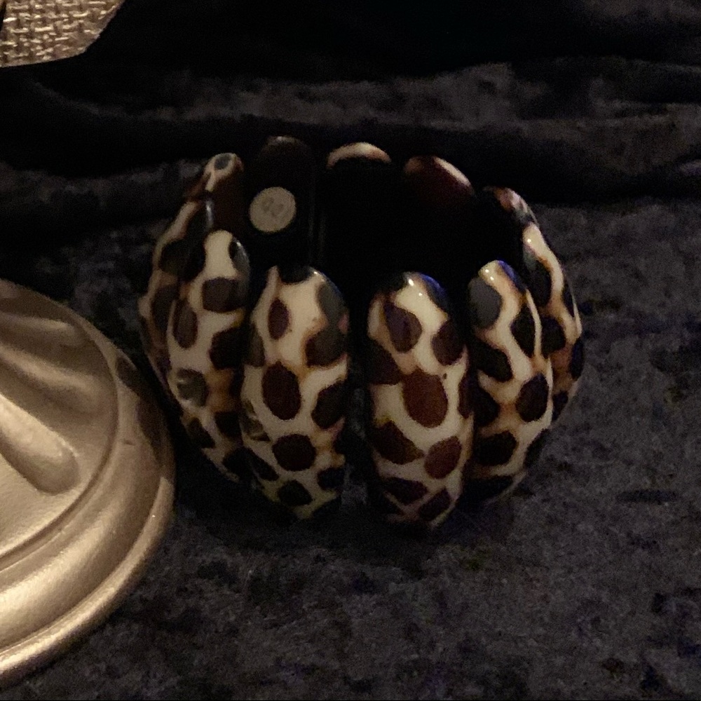 Jewelry - Picture 2 of 2